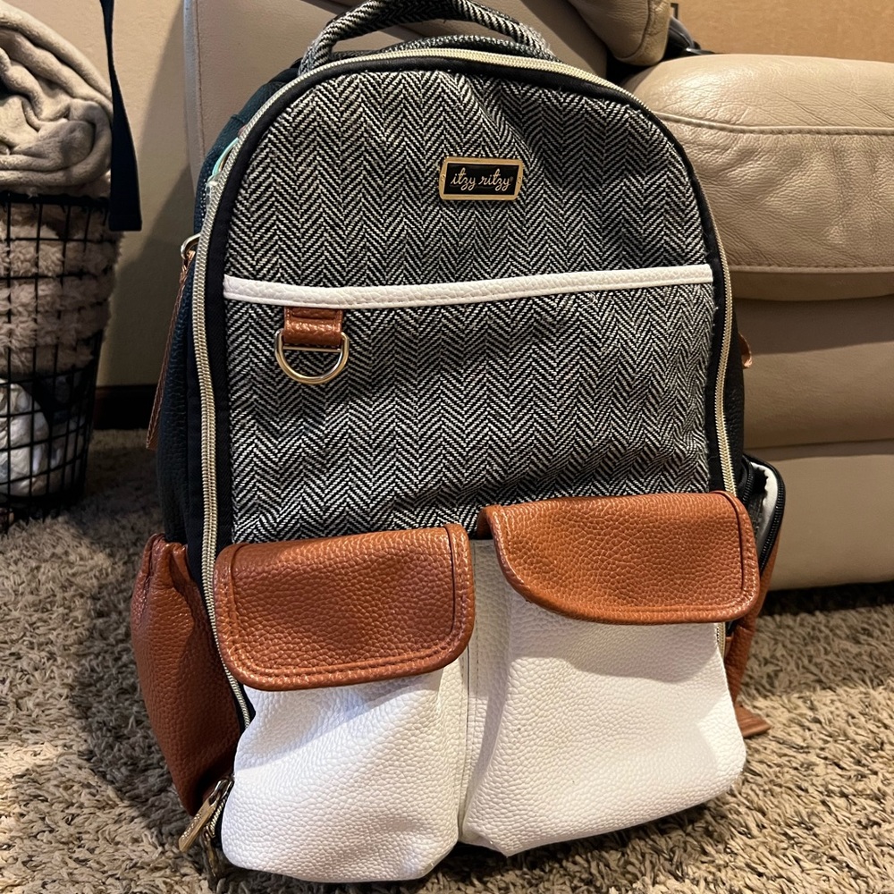 Itzy Ritzy Boss Diaper Bag